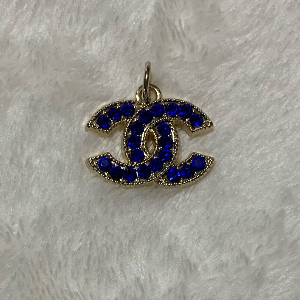 ✅ Stamped Luxury Charm ✅